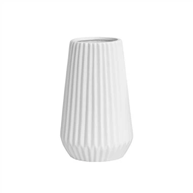 Blumenvase aus weißer Keramik